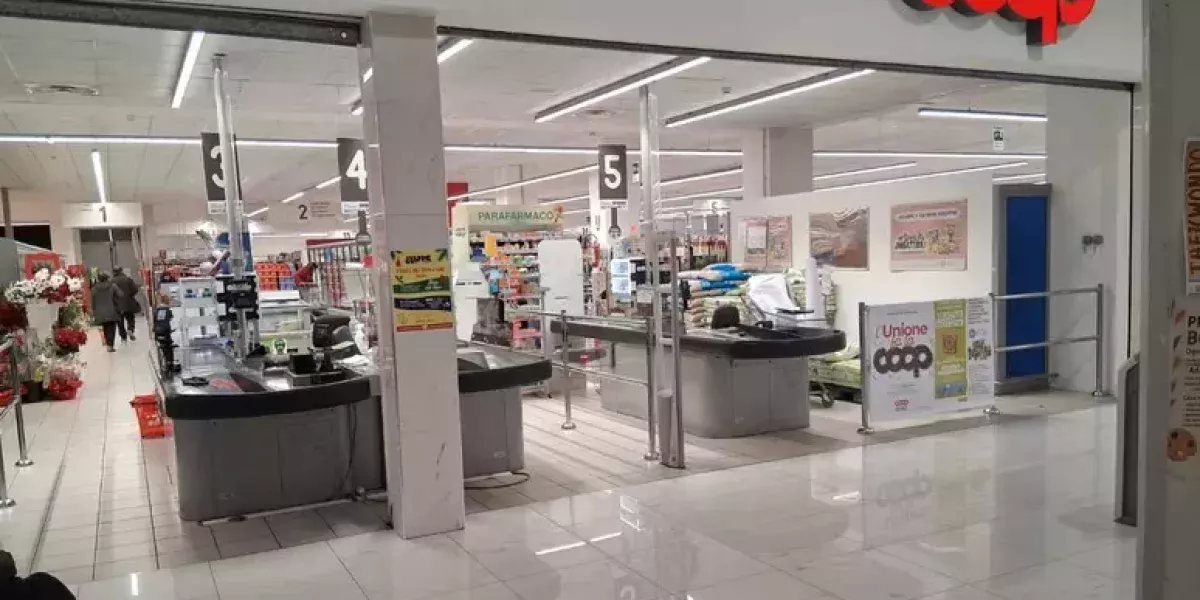 SULMONA: I DIPENDENTI DELLA COOP OGGI IN SCIOPERANO CONTRO IL RISCHIO CHIUSURA, LETTERE AI SINDACI